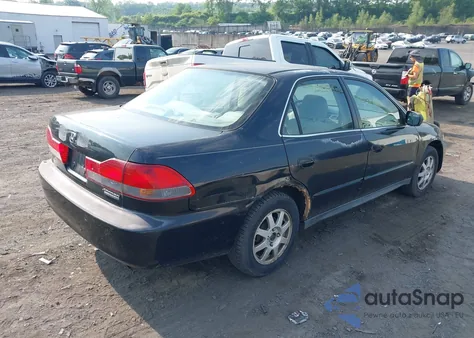 2002 Honda Accord Ex/Se z USA, uszkodzony, nr VIN 1HGCG66842A120181